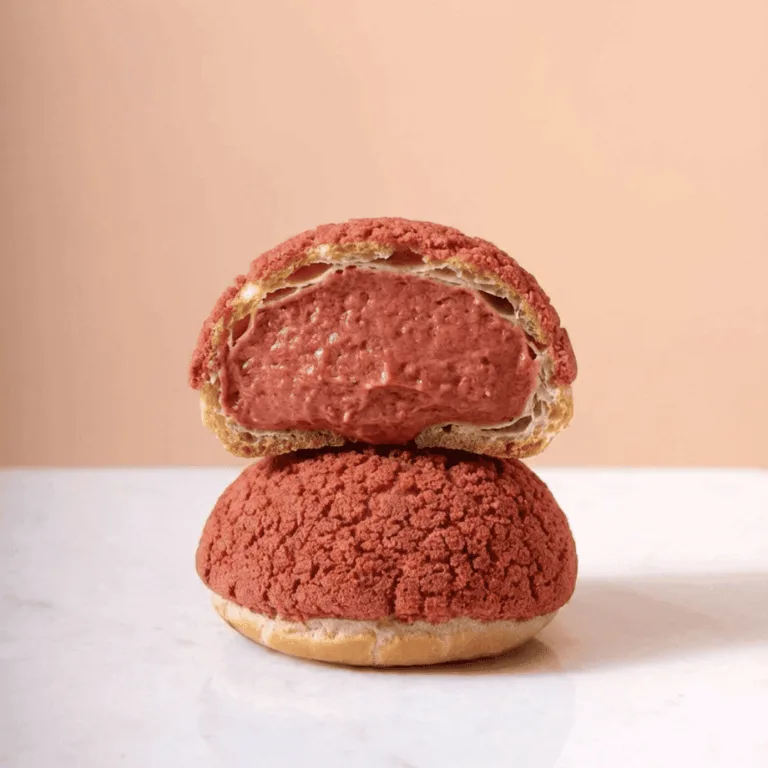 Choux garnis fraise Mariette